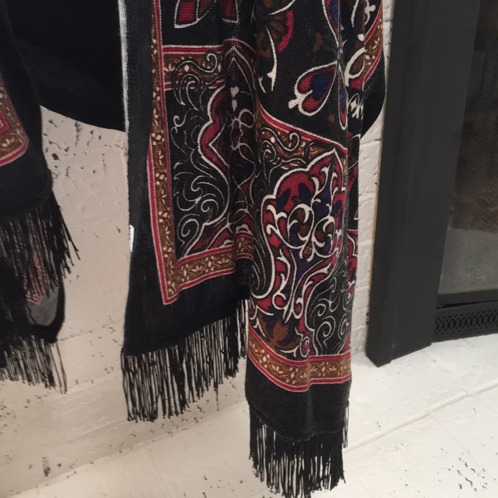 Vest - Picture 2 of 4